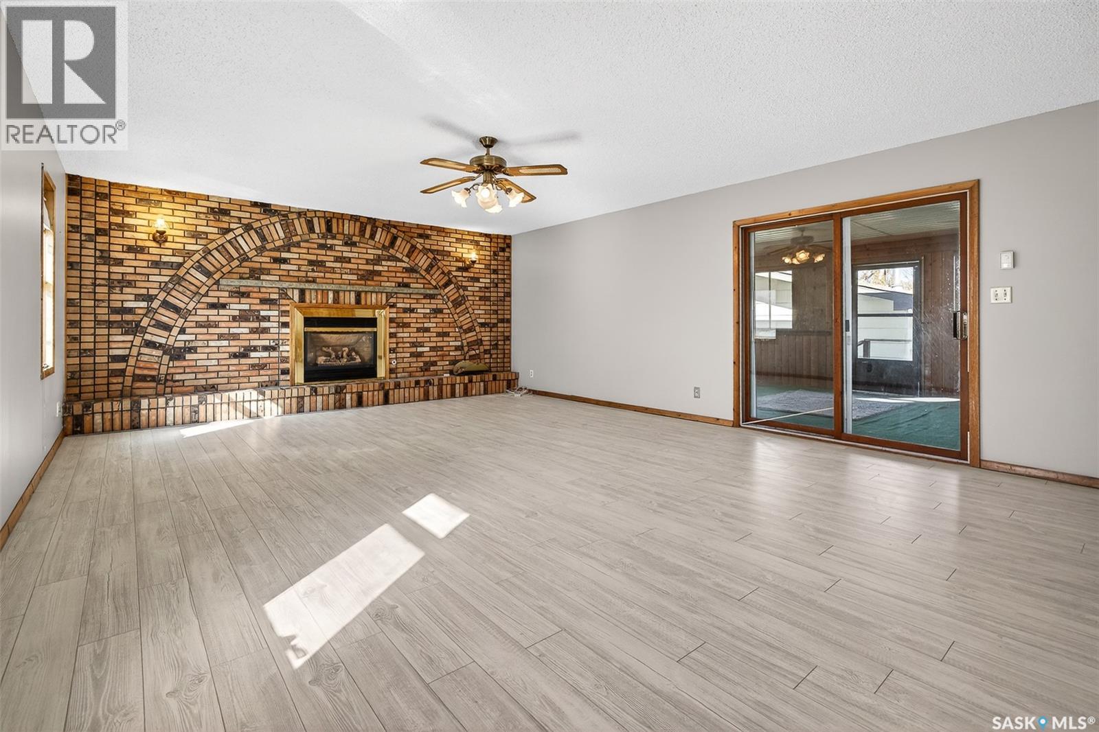 1208 Athabasca Street W, Moose Jaw, Saskatchewan  S6H 6C6 - Photo 14 - SK032233