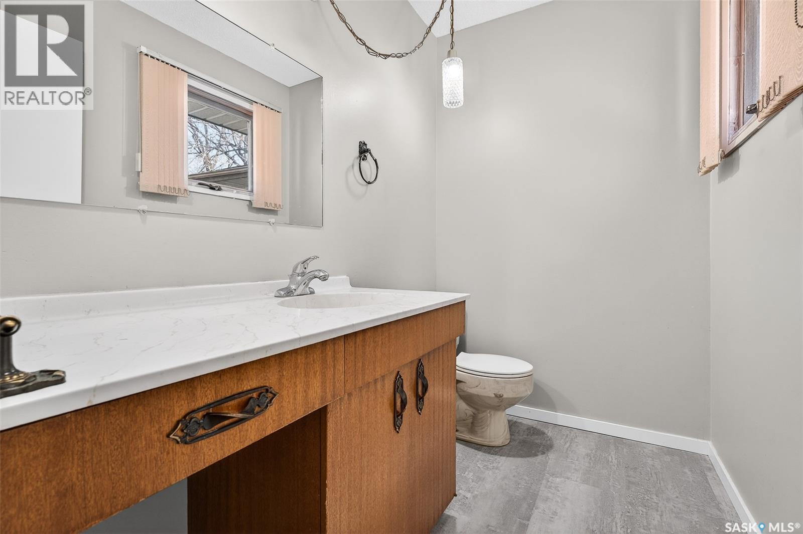 1208 Athabasca Street W, Moose Jaw, Saskatchewan  S6H 6C6 - Photo 22 - SK032233