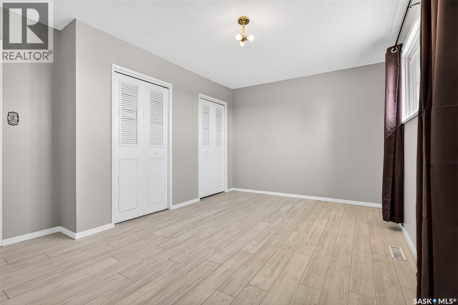 1208 Athabasca Street W, Moose Jaw, Saskatchewan  S6H 6C6 - Photo 25 - SK032233