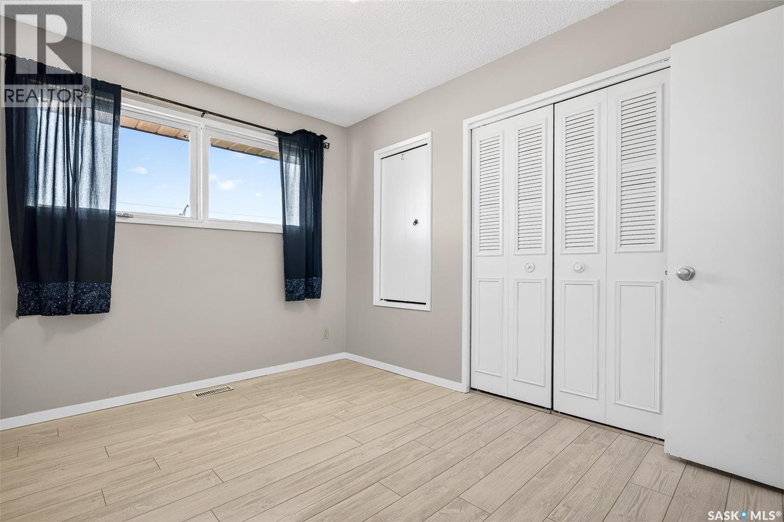 1208 Athabasca Street W, Moose Jaw, Saskatchewan  S6H 6C6 - Photo 27 - SK032233