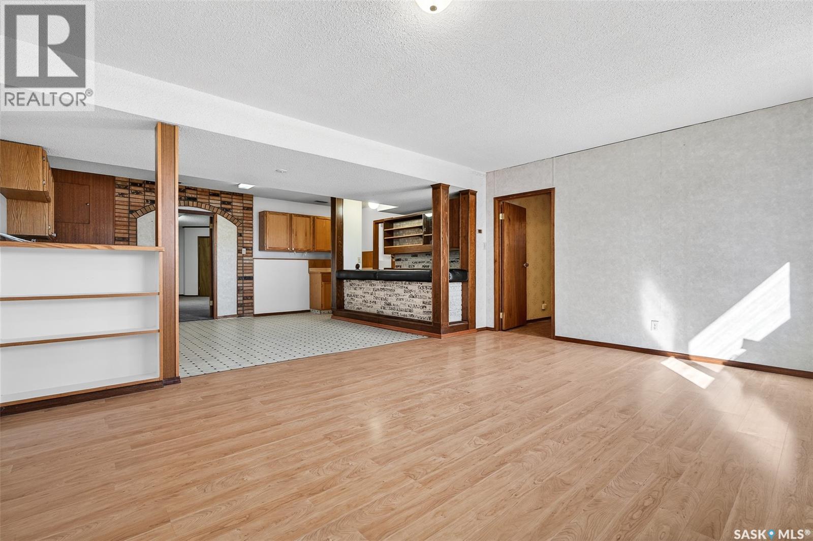 1208 Athabasca Street W, Moose Jaw, Saskatchewan  S6H 6C6 - Photo 35 - SK032233