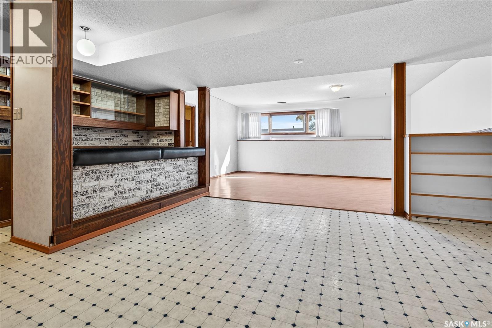 1208 Athabasca Street W, Moose Jaw, Saskatchewan  S6H 6C6 - Photo 37 - SK032233