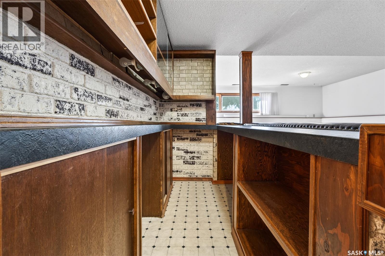 1208 Athabasca Street W, Moose Jaw, Saskatchewan  S6H 6C6 - Photo 40 - SK032233