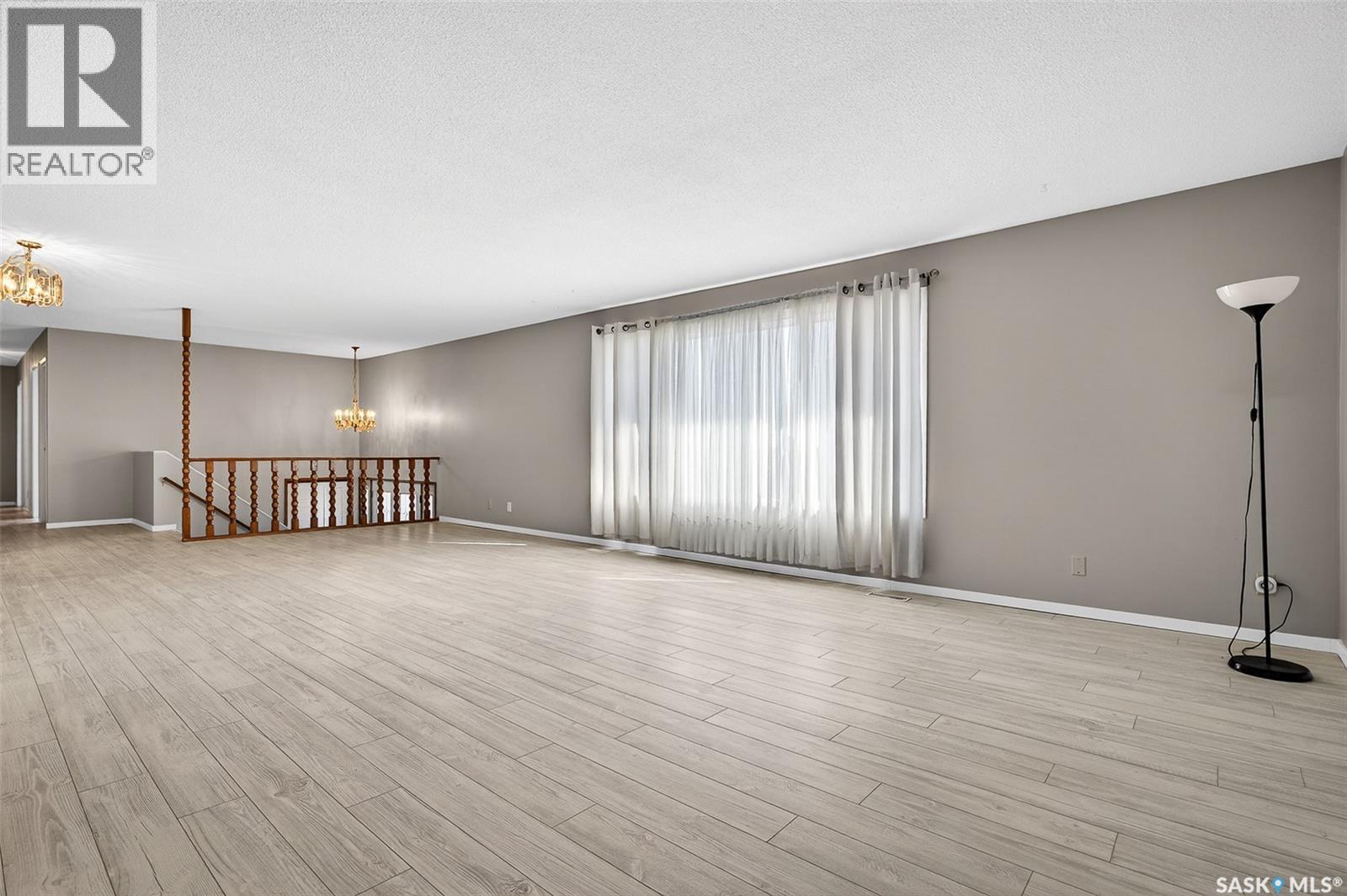 1208 Athabasca Street W, Moose Jaw, Saskatchewan  S6H 6C6 - Photo 6 - SK032233