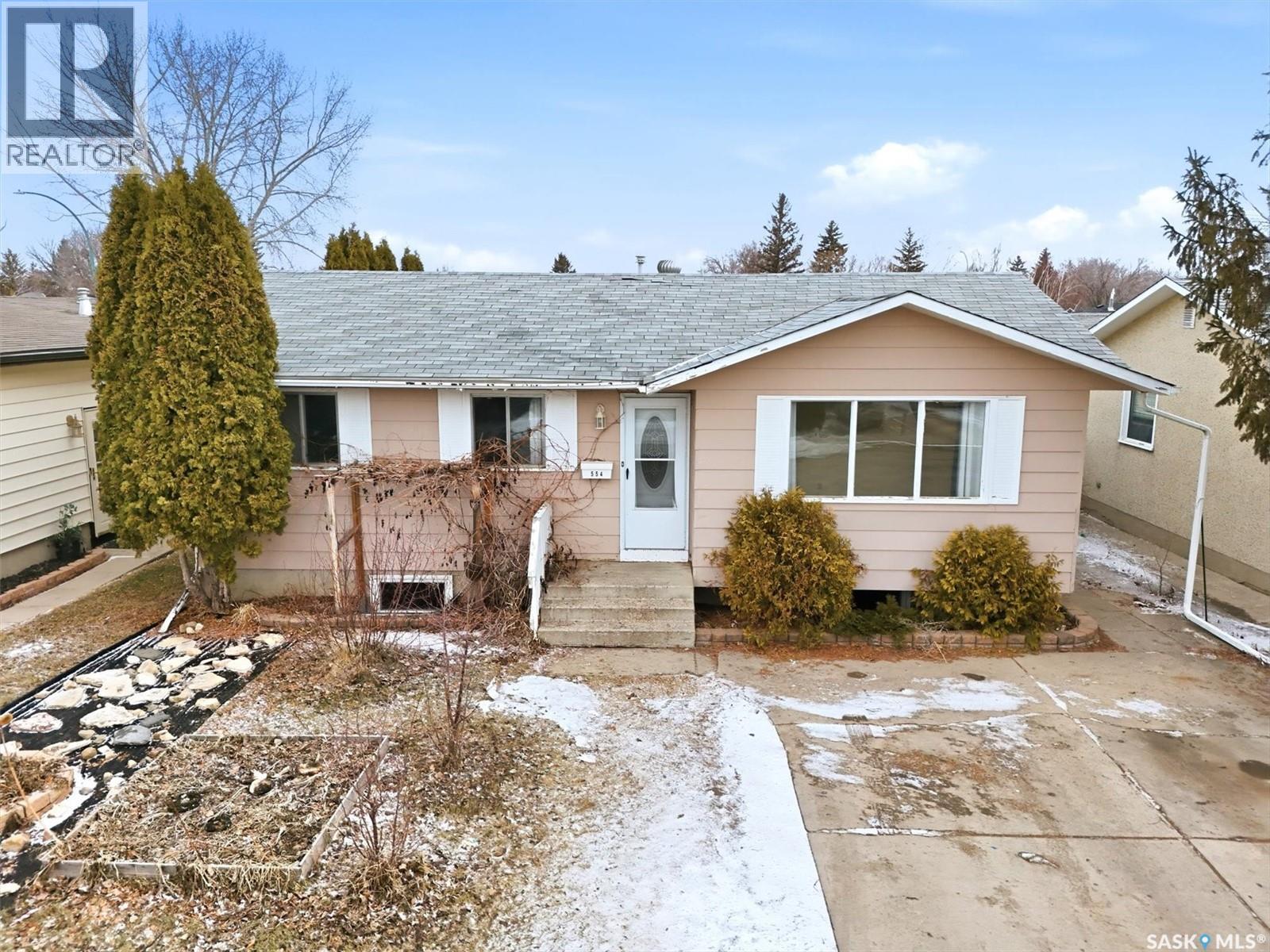 554 Fisher CRESCENT, Saskatoon, Saskatchewan