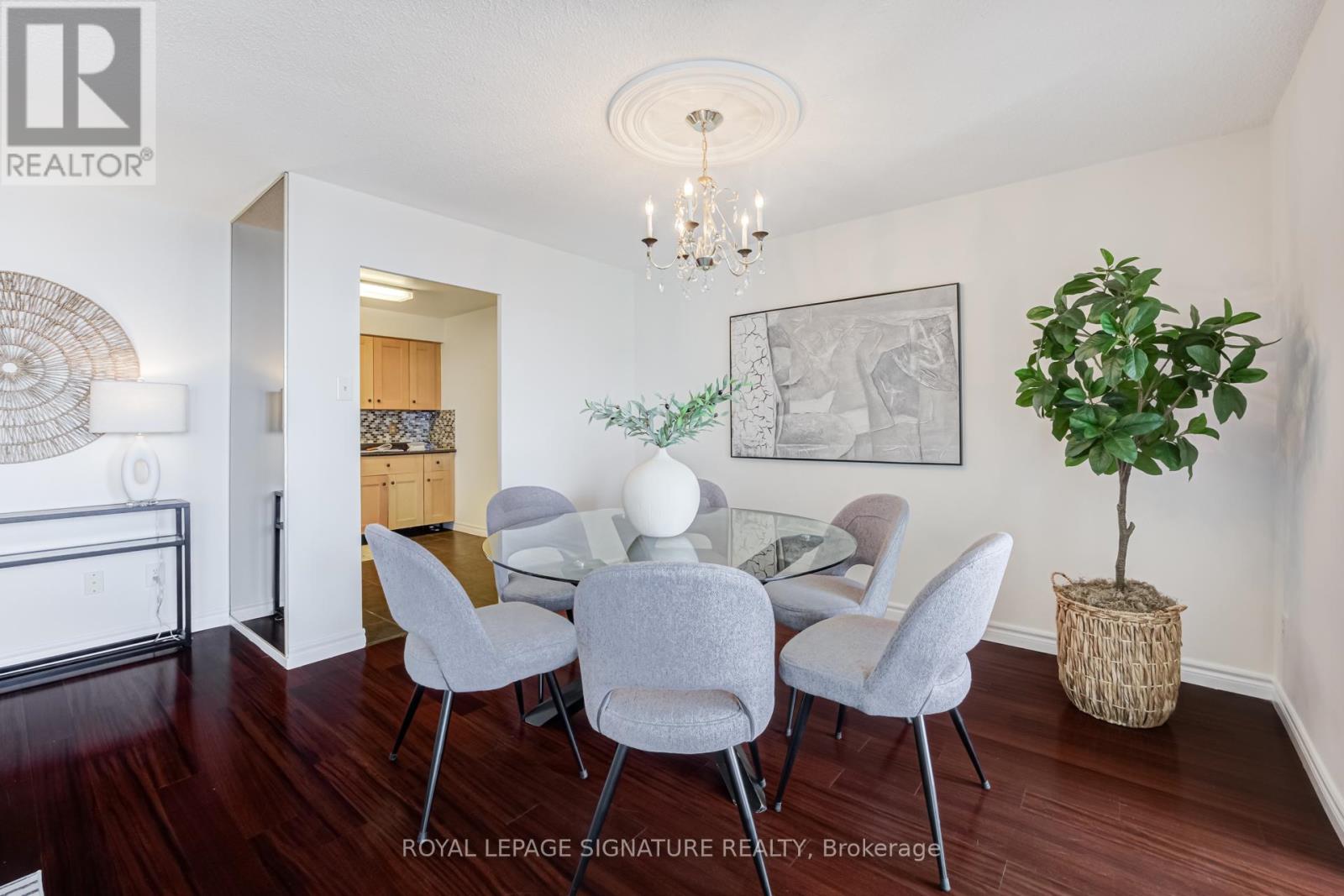 901 - 625 The West Mall, Toronto, Ontario  M9C 4W9 - Photo 6 - W12929068