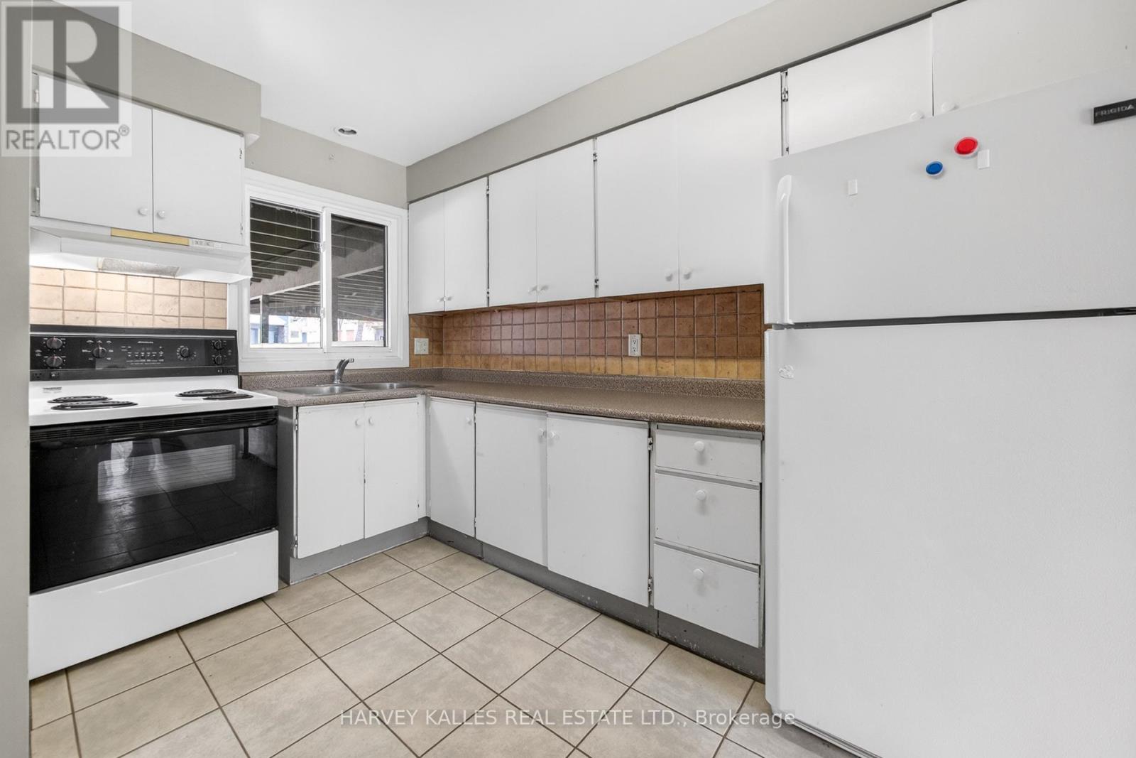 56 - 135 Chalmers Street S, Cambridge, Ontario  N1R 6M2 - Photo 13 - X12964978