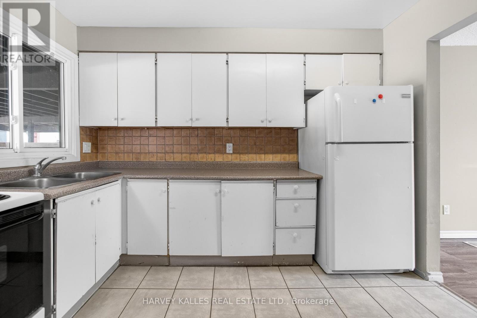 56 - 135 Chalmers Street S, Cambridge, Ontario  N1R 6M2 - Photo 14 - X12964978