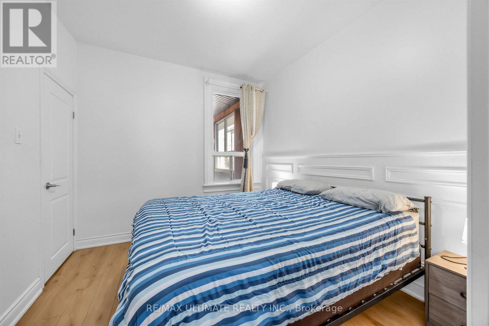 57 Shanly Street, Toronto, Ontario  M6H 1S4 - Photo 11 - W12969504