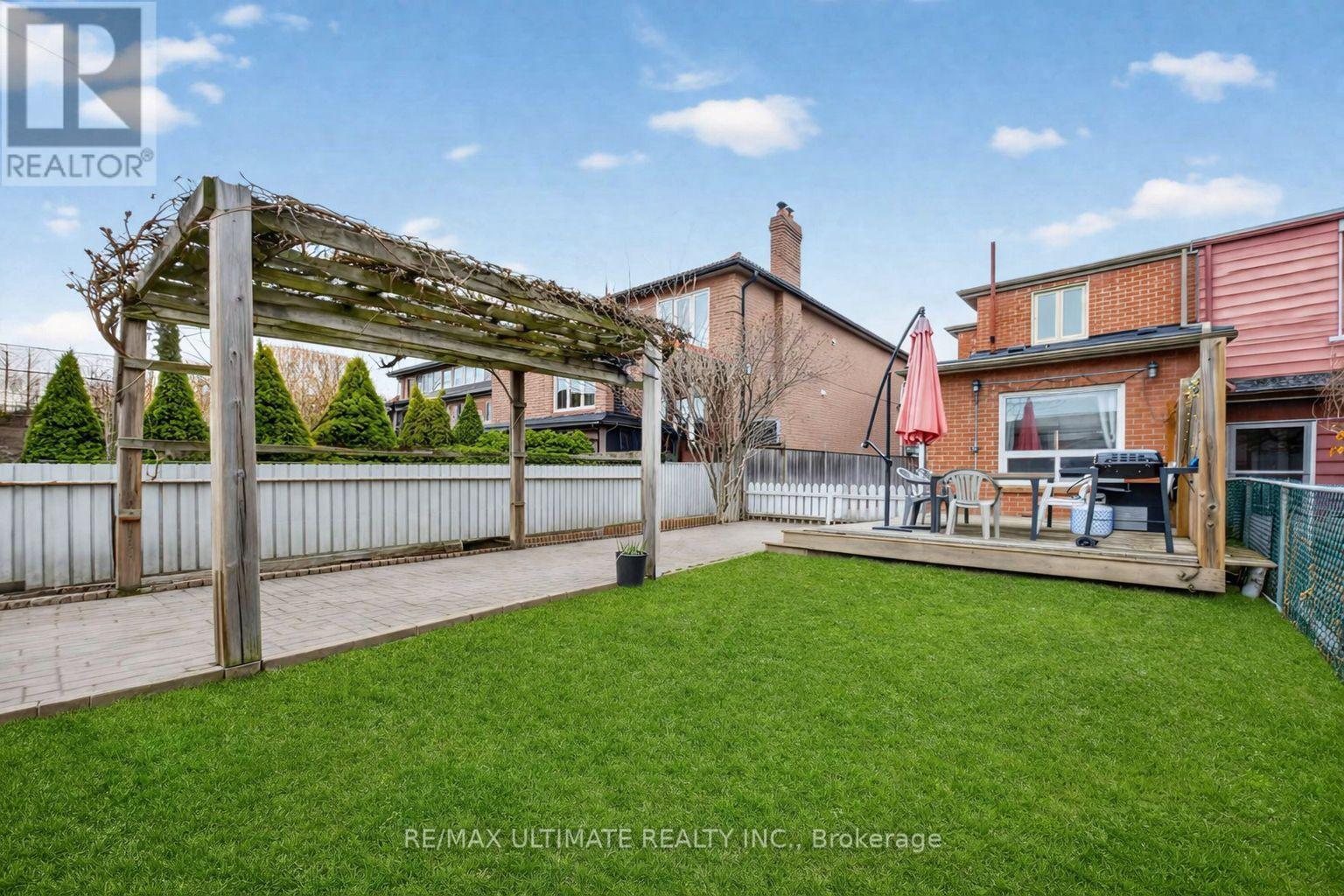 57 Shanly Street, Toronto, Ontario  M6H 1S4 - Photo 29 - W12969504