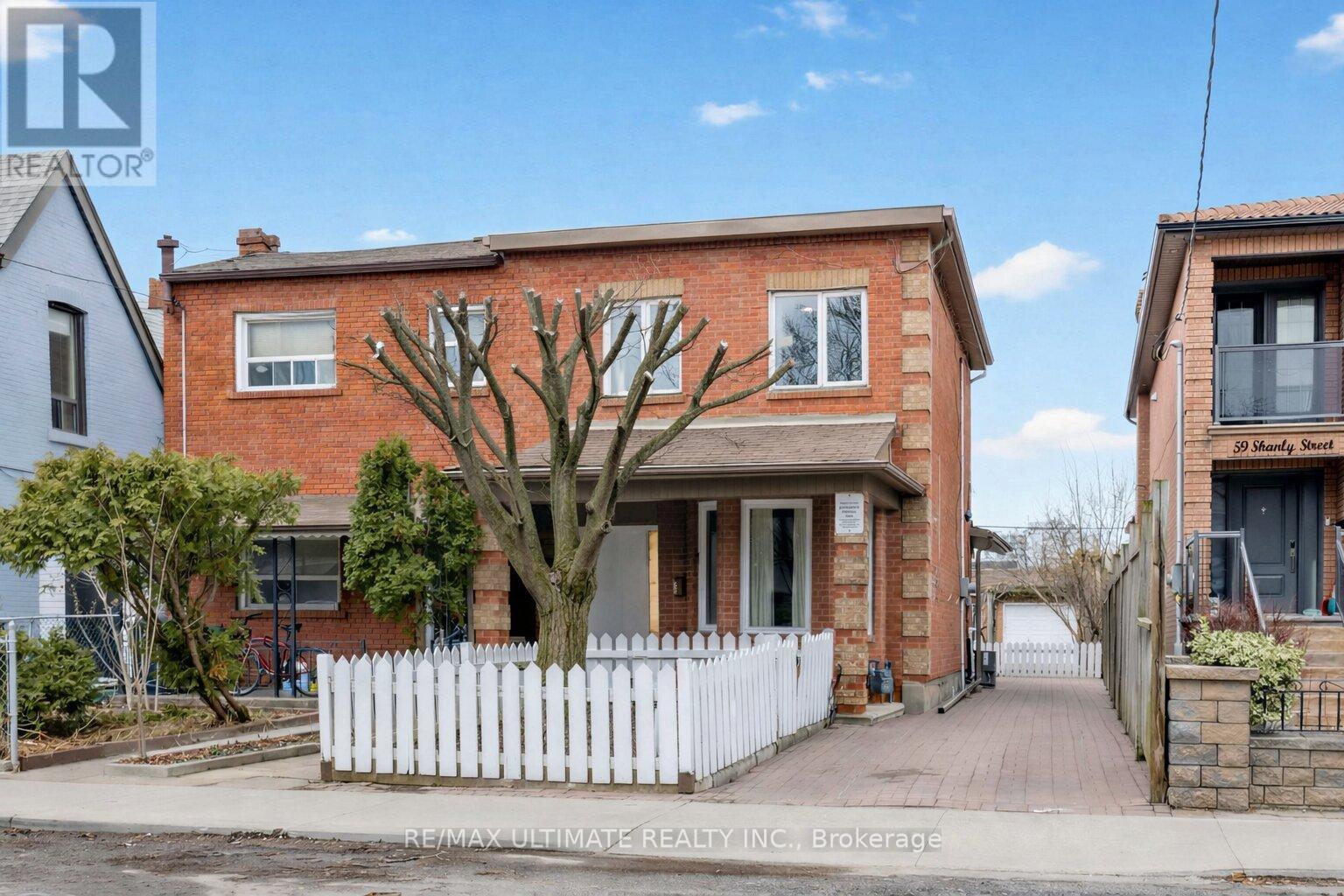 57 Shanly Street, Toronto, Ontario  M6H 1S4 - Photo 39 - W12969504