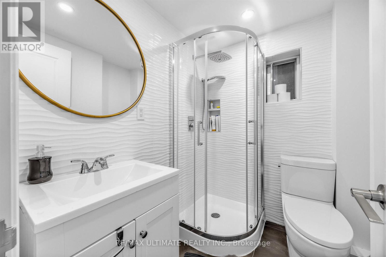 57 Shanly Street, Toronto, Ontario  M6H 1S4 - Photo 8 - W12969504