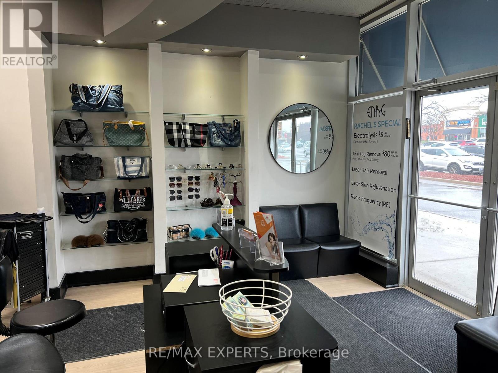 B14 - 2181 Steeles Avenue W, Toronto, Ontario  M3J 3N2 - Photo 6 - W12969528