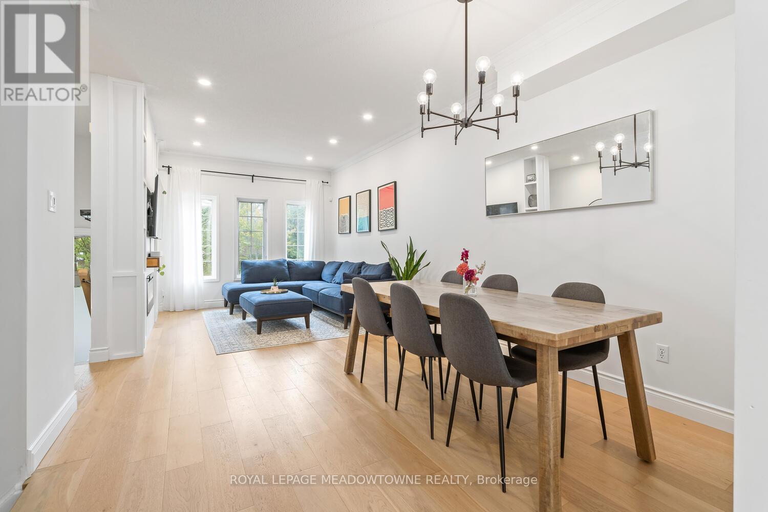 139 Harbourview Crescent, Toronto (Mimico), Ontario  M8V 4A8 - Photo 11 - W12969556