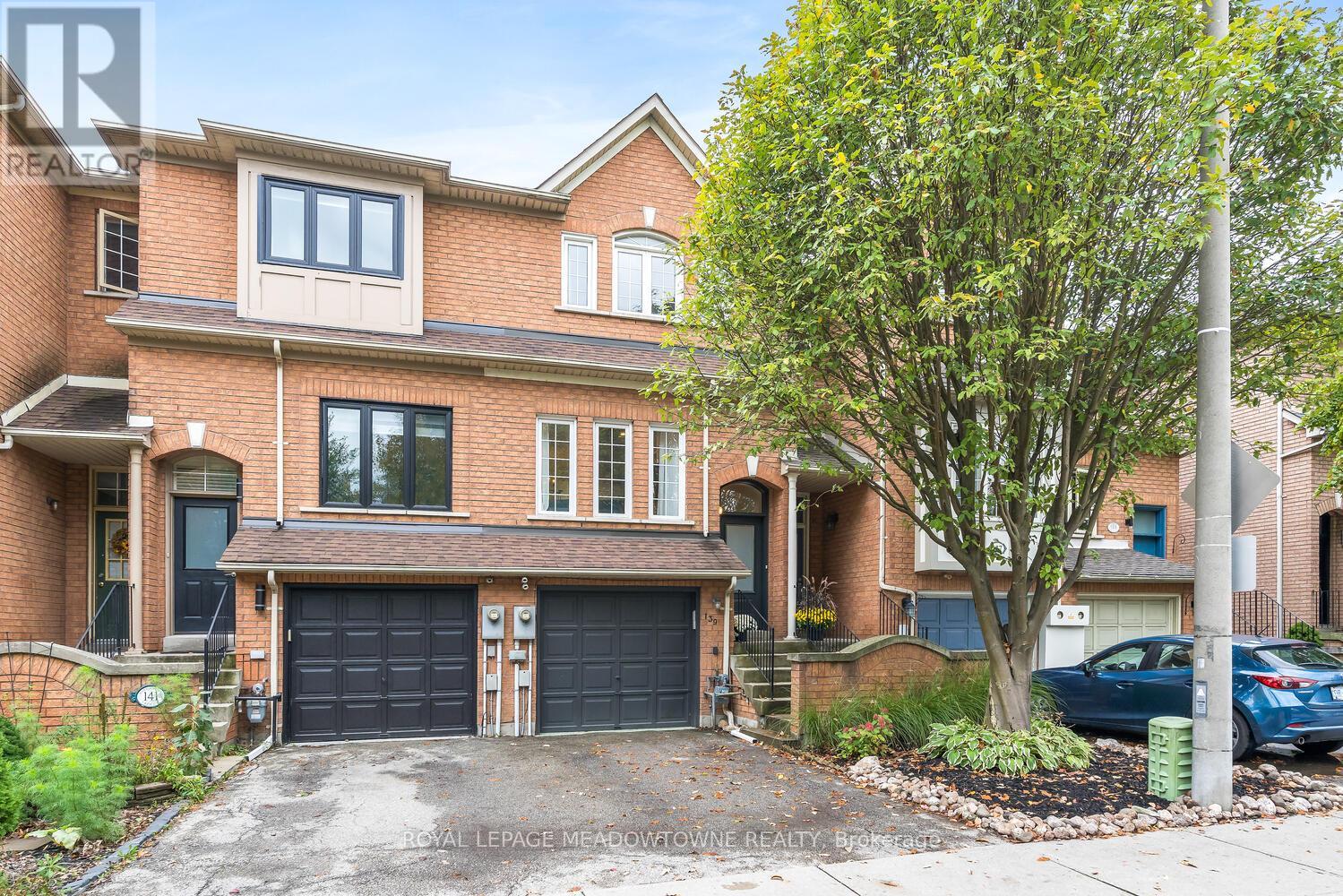 139 Harbourview Crescent, Toronto (Mimico), Ontario  M8V 4A8 - Photo 2 - W12969556
