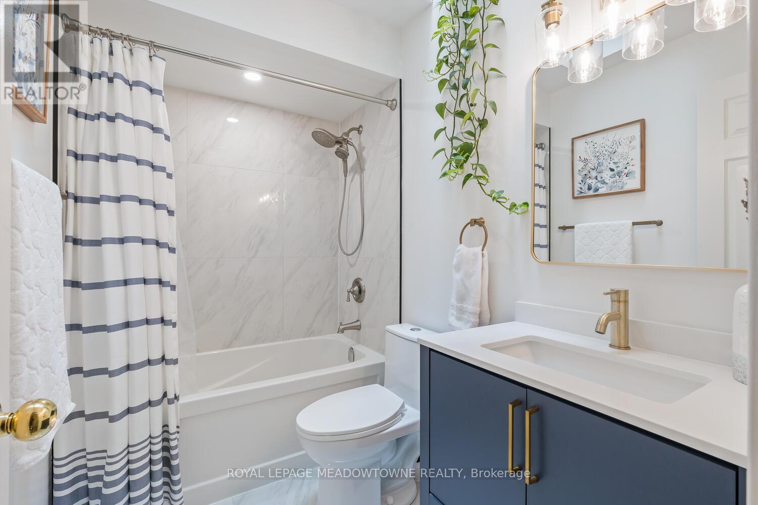 139 Harbourview Crescent, Toronto (Mimico), Ontario  M8V 4A8 - Photo 29 - W12969556