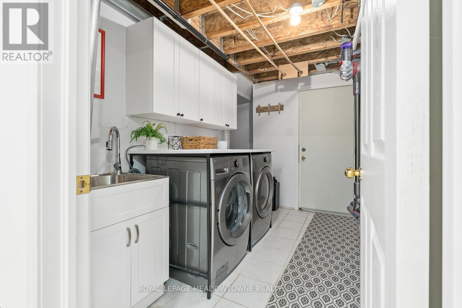 139 Harbourview Crescent, Toronto (Mimico), Ontario  M8V 4A8 - Photo 34 - W12969556