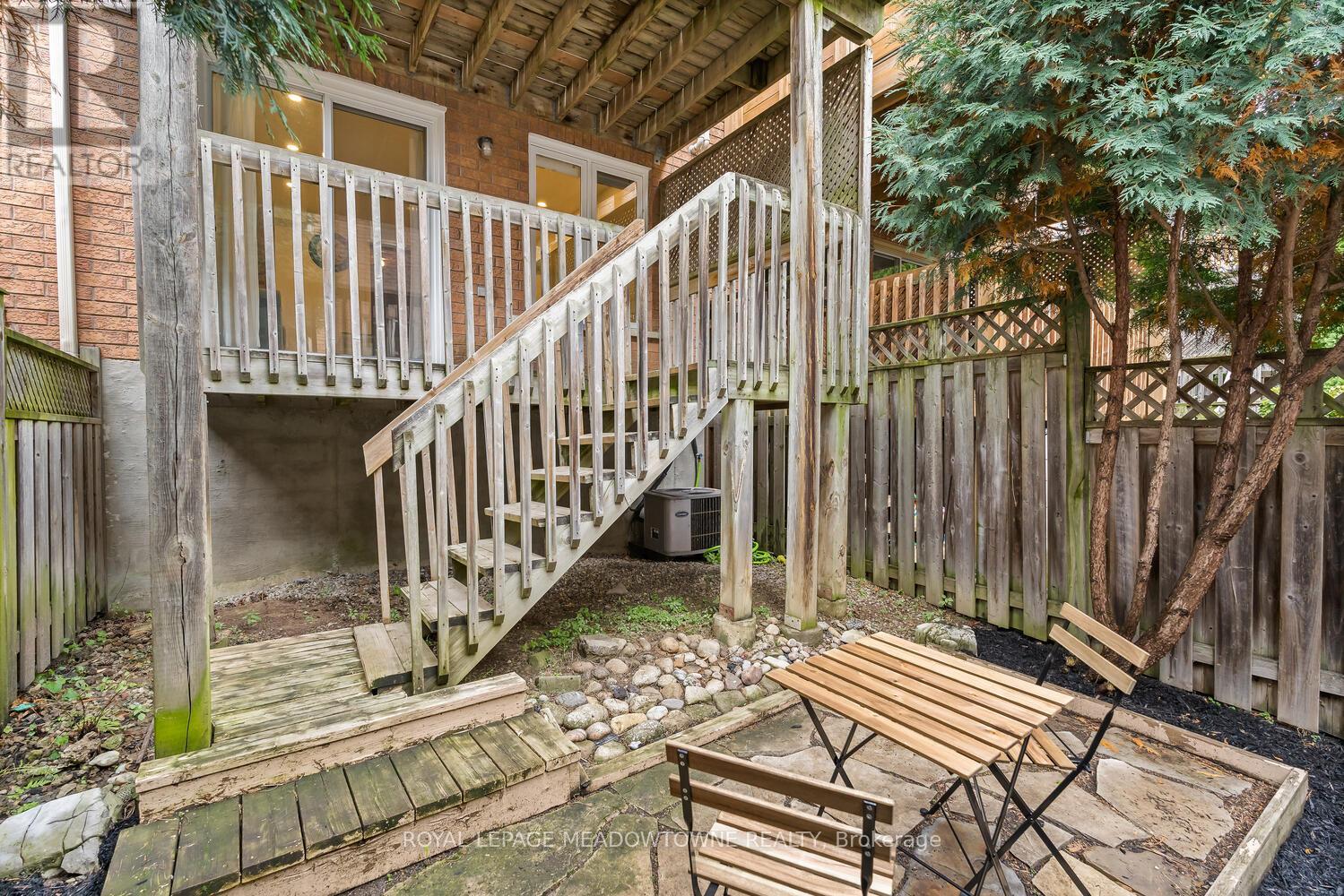 139 Harbourview Crescent, Toronto (Mimico), Ontario  M8V 4A8 - Photo 38 - W12969556