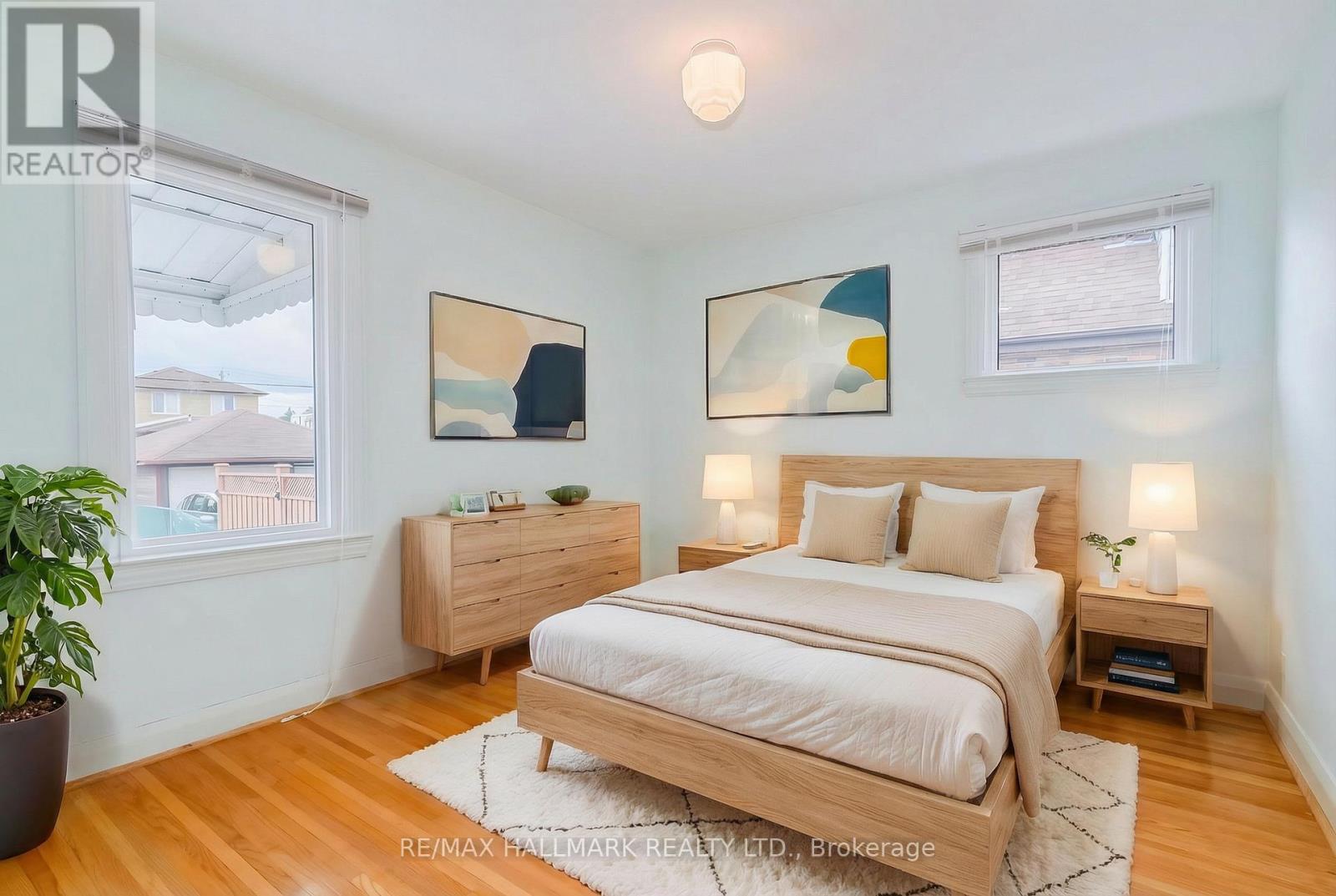 945 Glencairn Avenue, Toronto, Ontario  M6B 2A6 - Photo 10 - W12969560