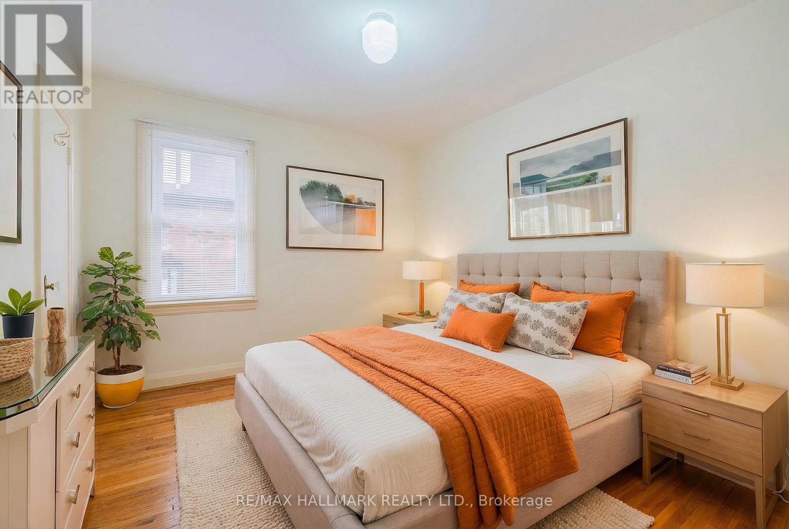 945 Glencairn Avenue, Toronto, Ontario  M6B 2A6 - Photo 12 - W12969560