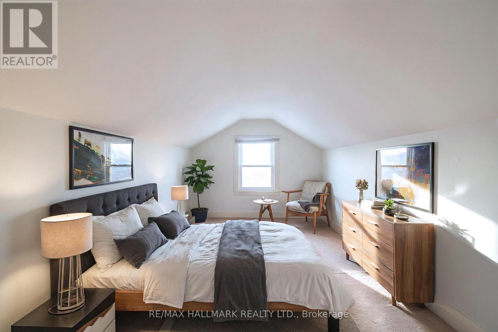 945 Glencairn Avenue, Toronto, Ontario  M6B 2A6 - Photo 14 - W12969560