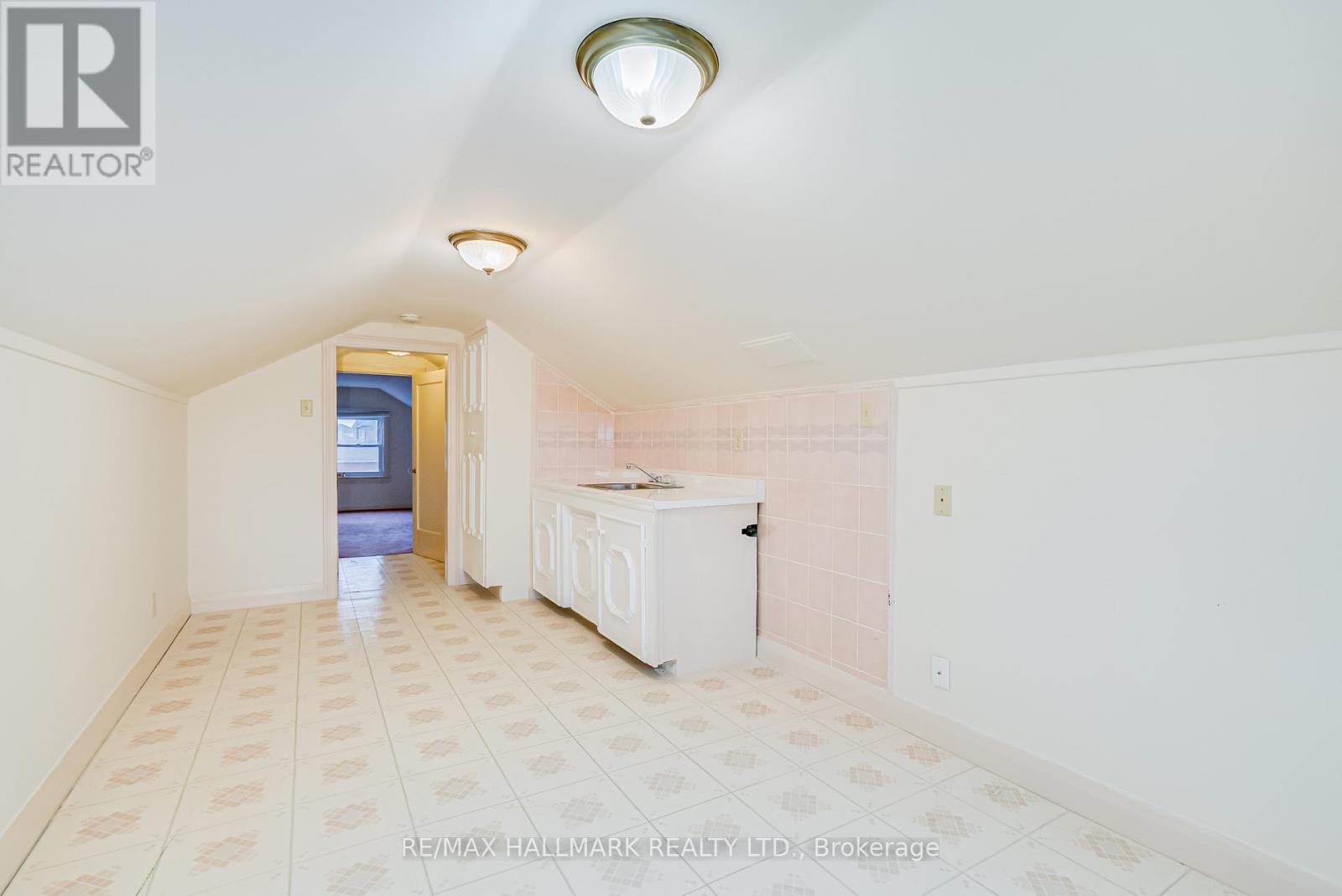 945 Glencairn Avenue, Toronto, Ontario  M6B 2A6 - Photo 19 - W12969560