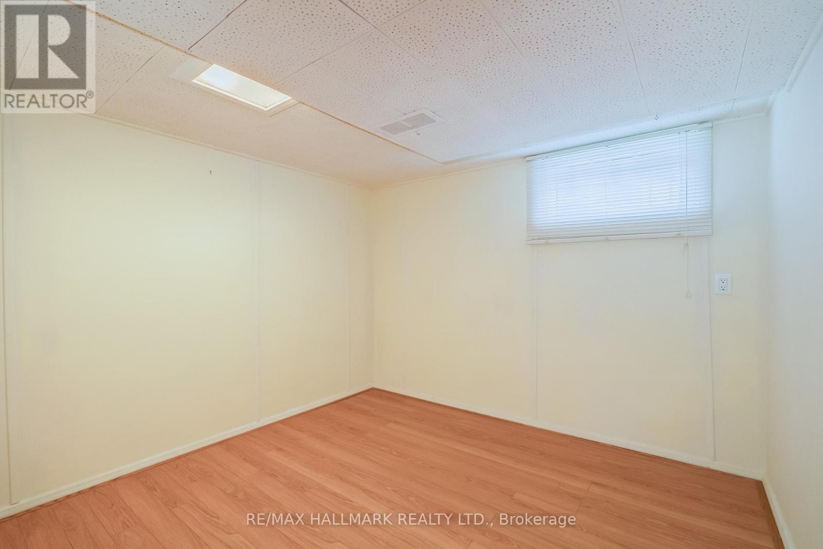 945 Glencairn Avenue, Toronto, Ontario  M6B 2A6 - Photo 24 - W12969560