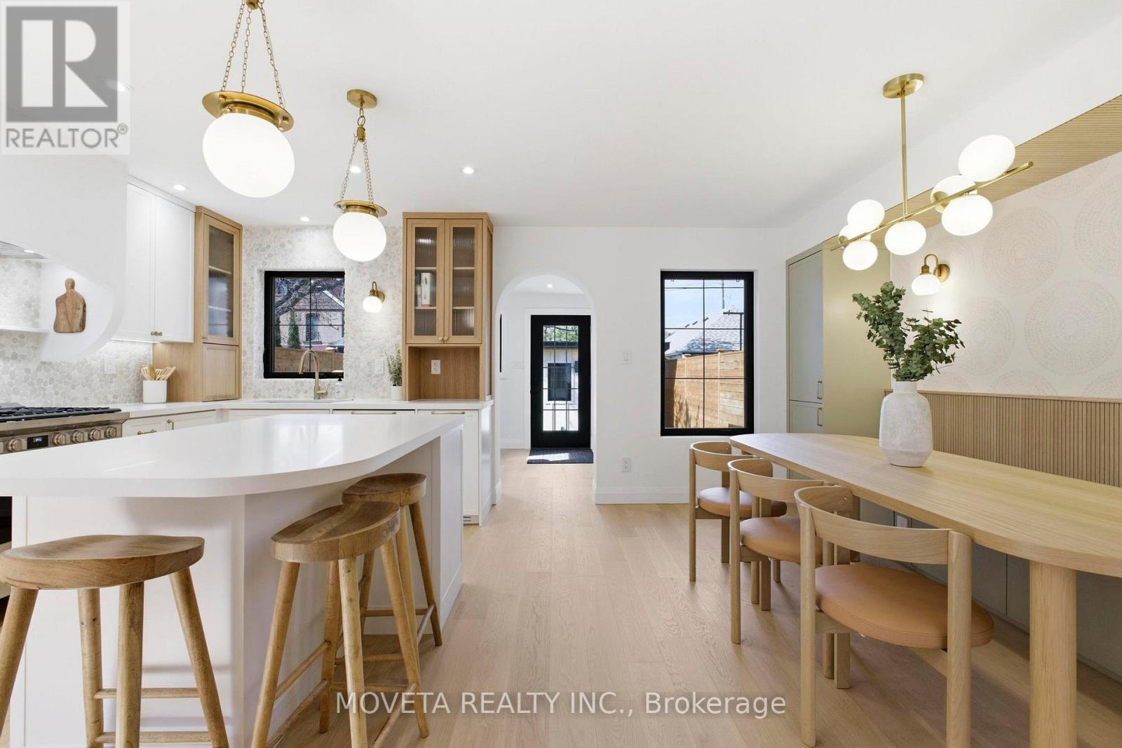 4 Mahoney Avenue, Toronto, Ontario  M6M 2H4 - Photo 10 - W12969586