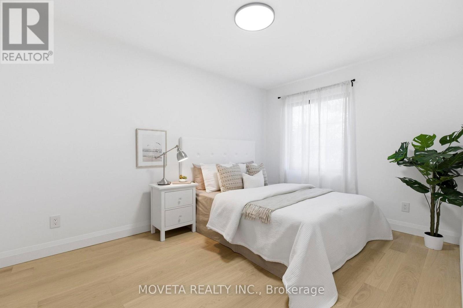 4 Mahoney Avenue, Toronto, Ontario  M6M 2H4 - Photo 25 - W12969586