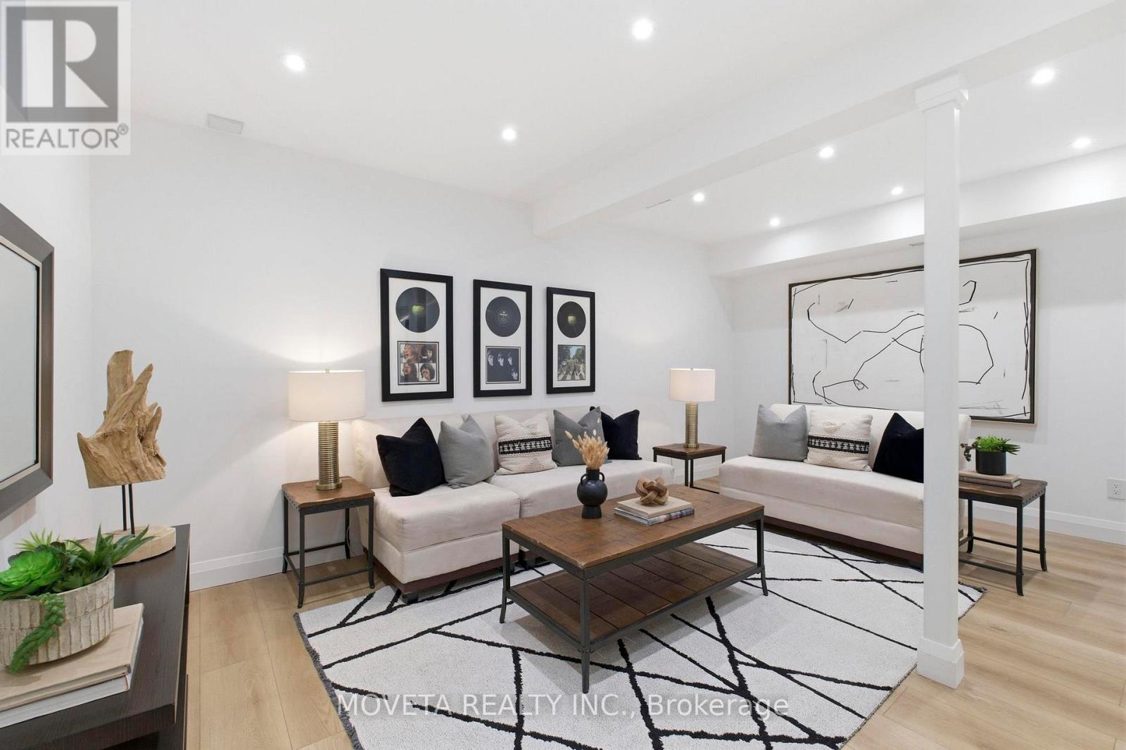 4 Mahoney Avenue, Toronto, Ontario  M6M 2H4 - Photo 34 - W12969586