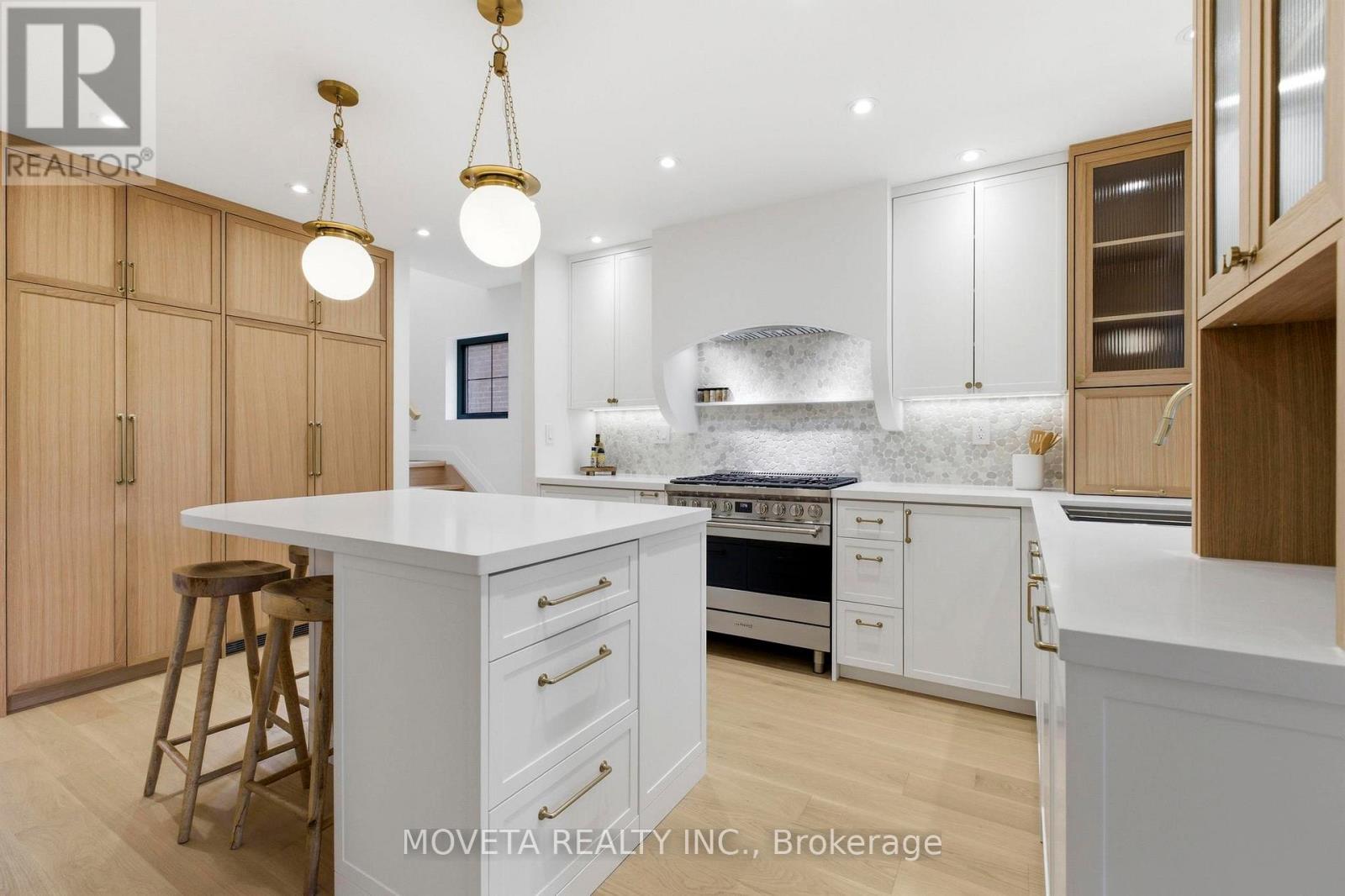 4 Mahoney Avenue, Toronto, Ontario  M6M 2H4 - Photo 5 - W12969586