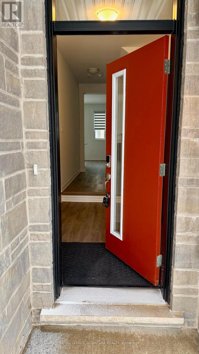 1704 Dance Court, Milton, Ontario  L9E 2A3 - Photo 3 - W12969612