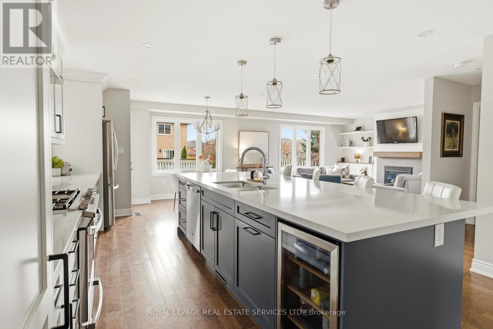 2370 Stillmeadow Road, Oakville, Ontario  L6M 4C8 - Photo 21 - W12969622