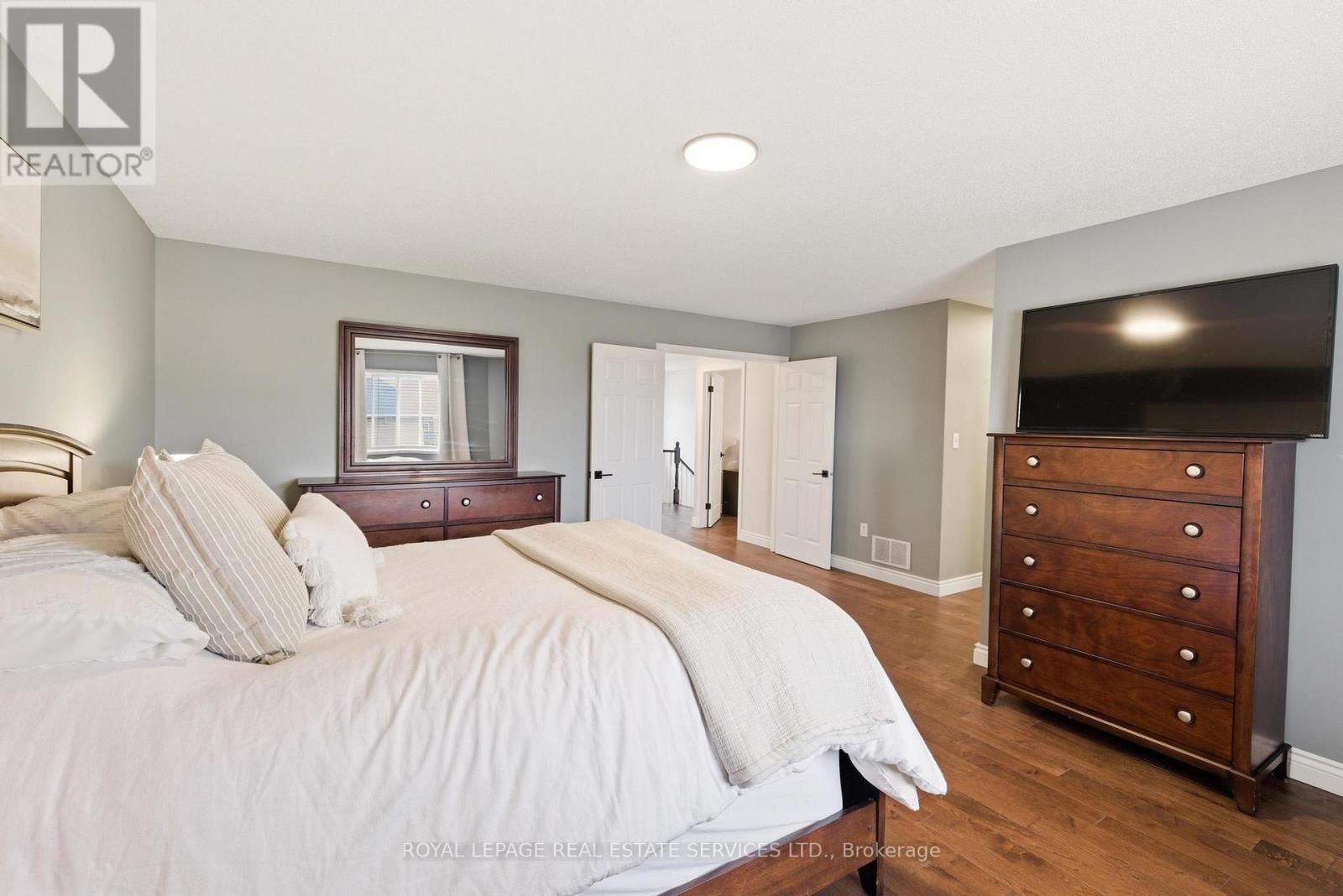 2370 Stillmeadow Road, Oakville, Ontario  L6M 4C8 - Photo 29 - W12969622