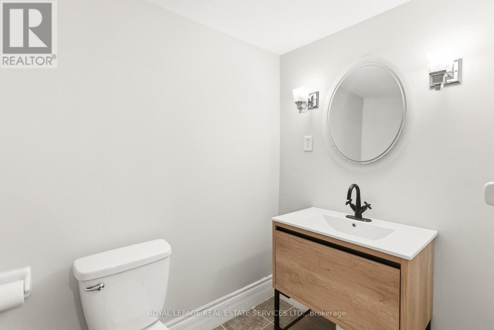 2370 Stillmeadow Road, Oakville, Ontario  L6M 4C8 - Photo 46 - W12969622