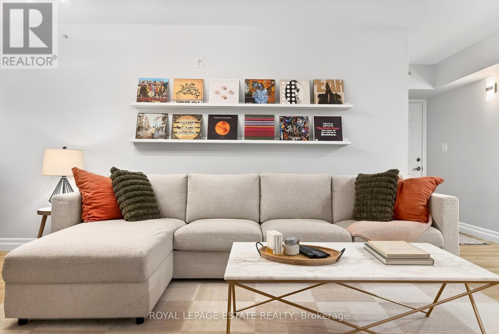 101 - 2035 Appleby Line, Burlington, Ontario  L7L 7G8 - Photo 6 - W12969682