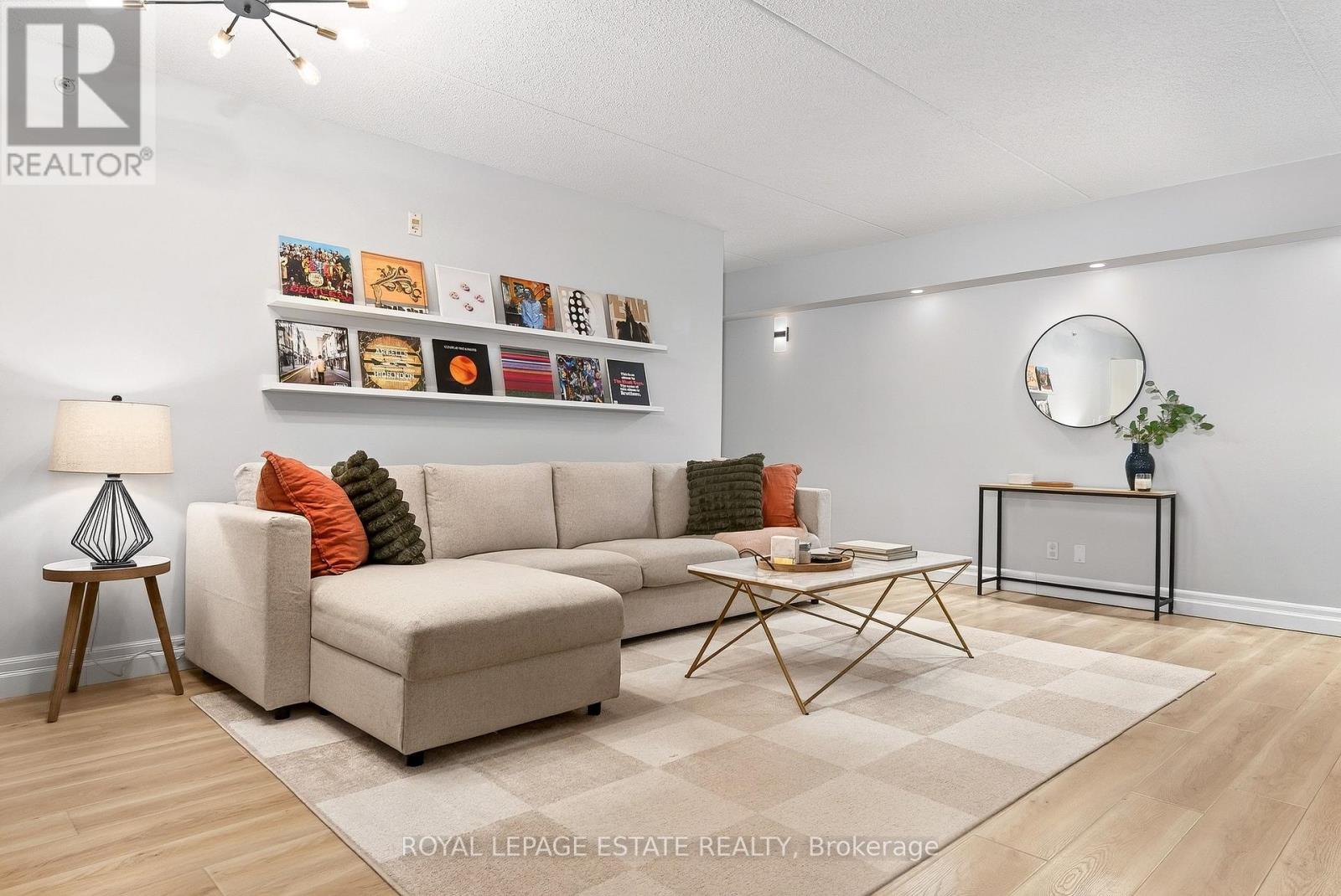 101 - 2035 Appleby Line, Burlington, Ontario  L7L 7G8 - Photo 7 - W12969682