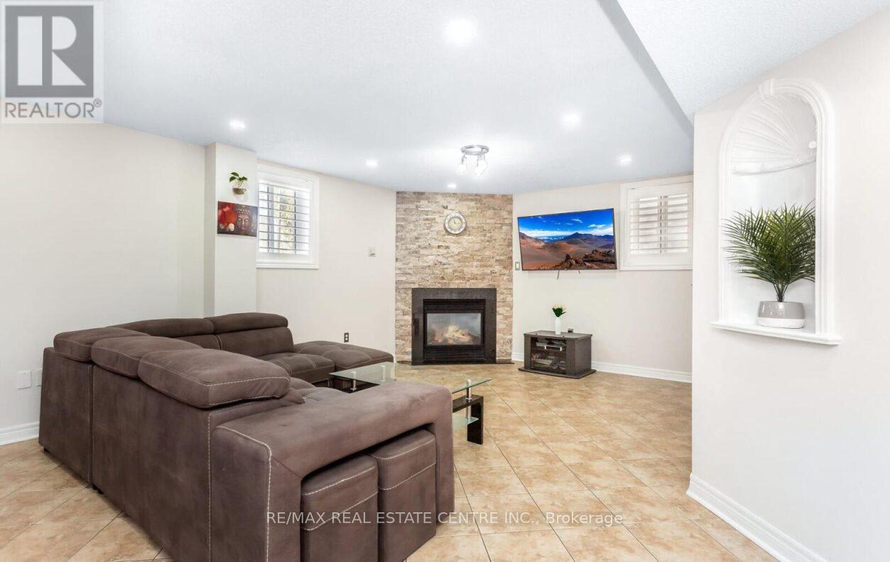 43 Donherb Crescent, Caledon, Ontario  L7C 1E4 - Photo 30 - W12969736