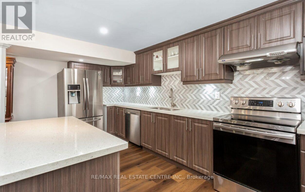 43 Donherb Crescent, Caledon, Ontario  L7C 1E4 - Photo 37 - W12969736