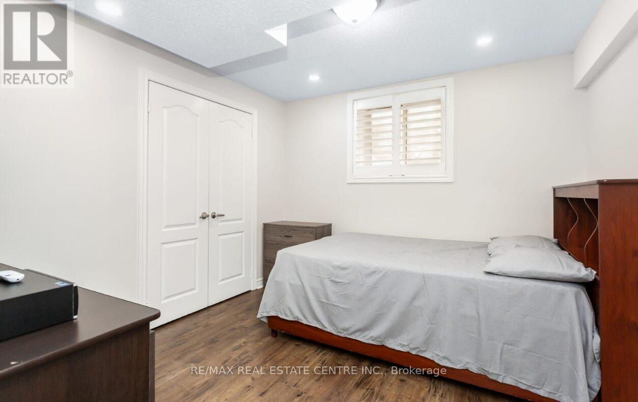 43 Donherb Crescent, Caledon, Ontario  L7C 1E4 - Photo 41 - W12969736