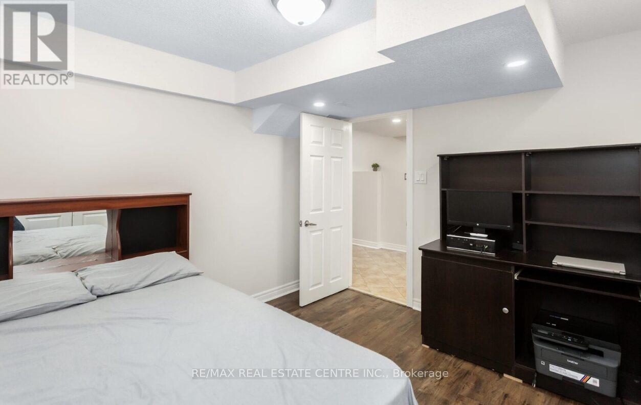 43 Donherb Crescent, Caledon, Ontario  L7C 1E4 - Photo 42 - W12969736