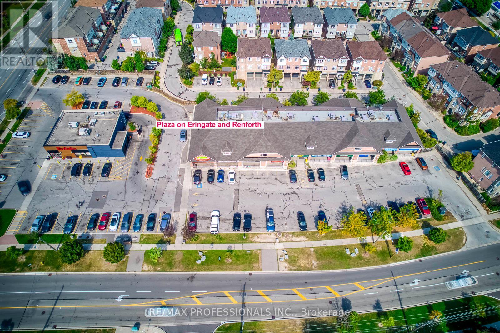 270 Wellesworth Drive, Toronto, Ontario  M9C 4S7 - Photo 48 - W12969742