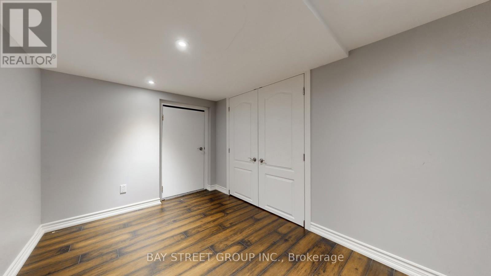 505 Heath Street, Oakville, Ontario  L6H 7M2 - Photo 29 - W12969754