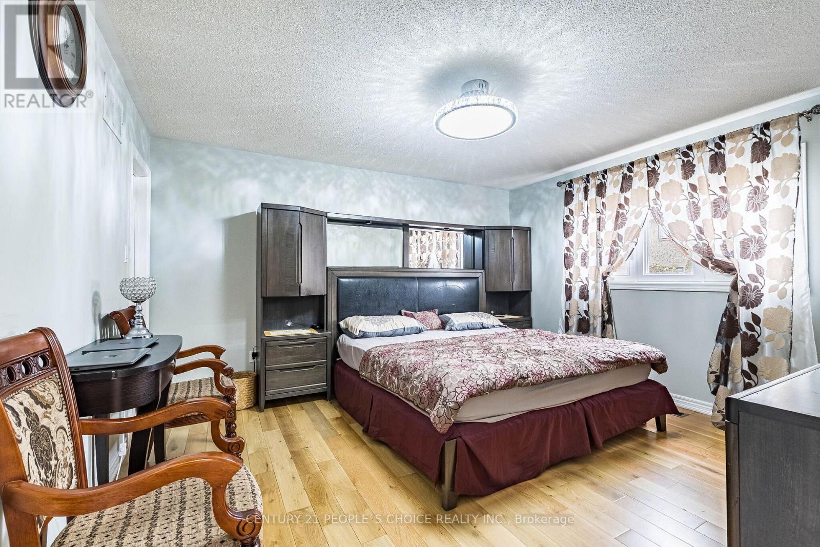 60 Red Maple Drive, Brampton, Ontario  L6X 4M1 - Photo 15 - W12969810