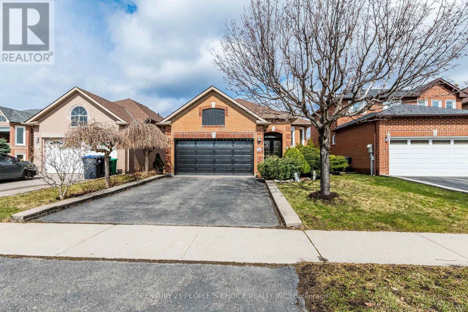 60 Red Maple Drive, Brampton, Ontario  L6X 4M1 - Photo 2 - W12969810