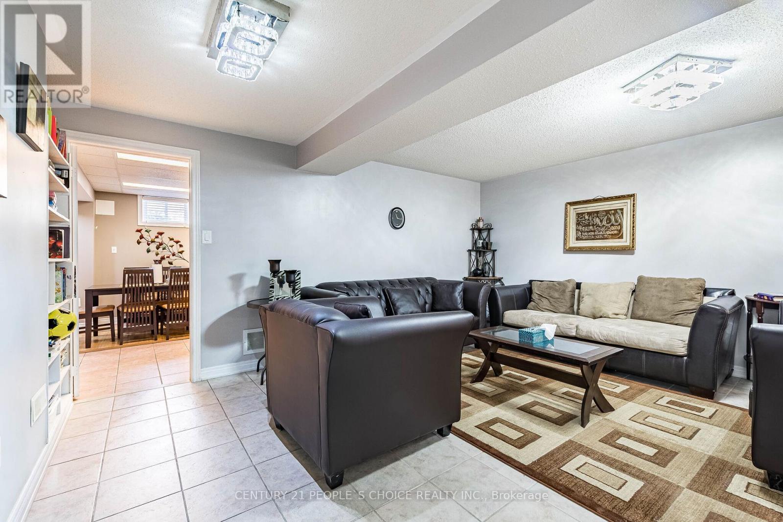 60 Red Maple Drive, Brampton, Ontario  L6X 4M1 - Photo 25 - W12969810