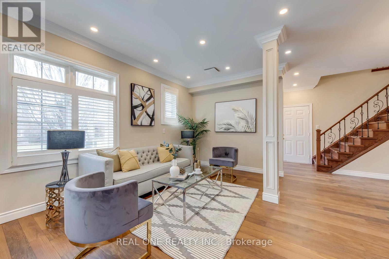 2363 Parkglen Avenue, Oakville, Ontario  L6M 4Y4 - Photo 11 - W12969814