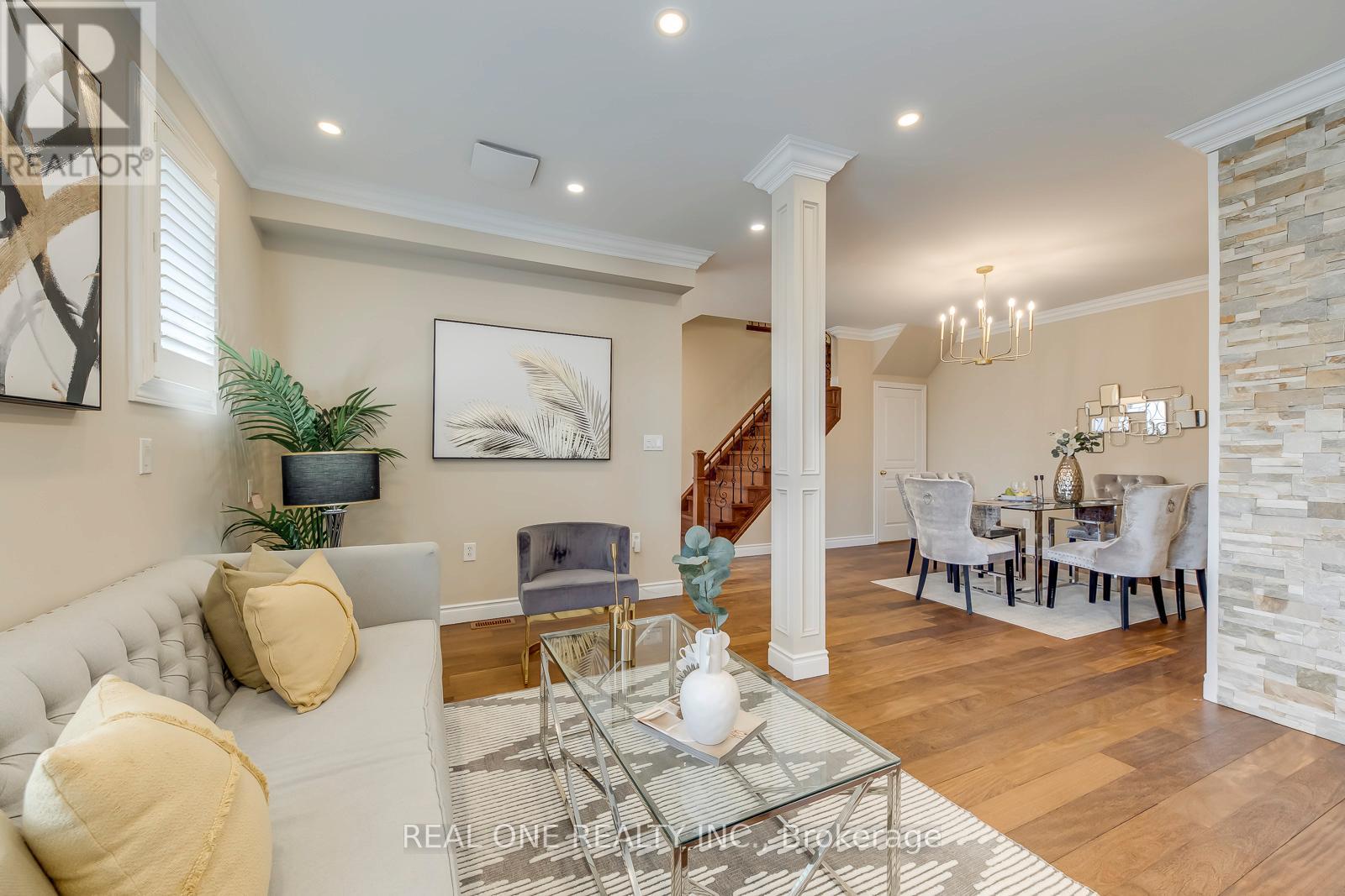 2363 Parkglen Avenue, Oakville, Ontario  L6M 4Y4 - Photo 12 - W12969814