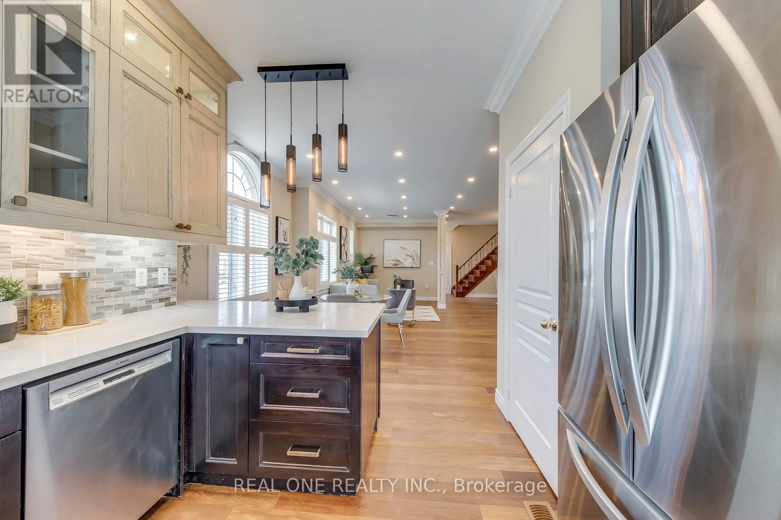 2363 Parkglen Avenue, Oakville, Ontario  L6M 4Y4 - Photo 15 - W12969814