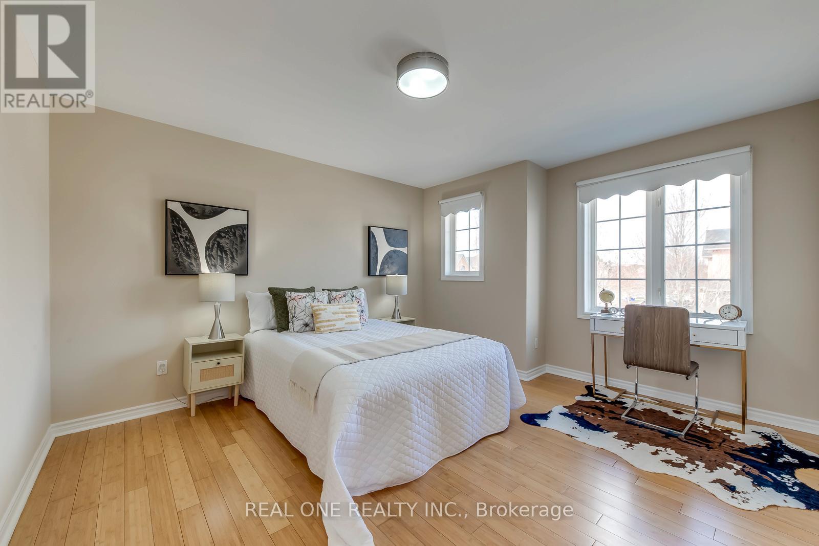 2363 Parkglen Avenue, Oakville, Ontario  L6M 4Y4 - Photo 26 - W12969814